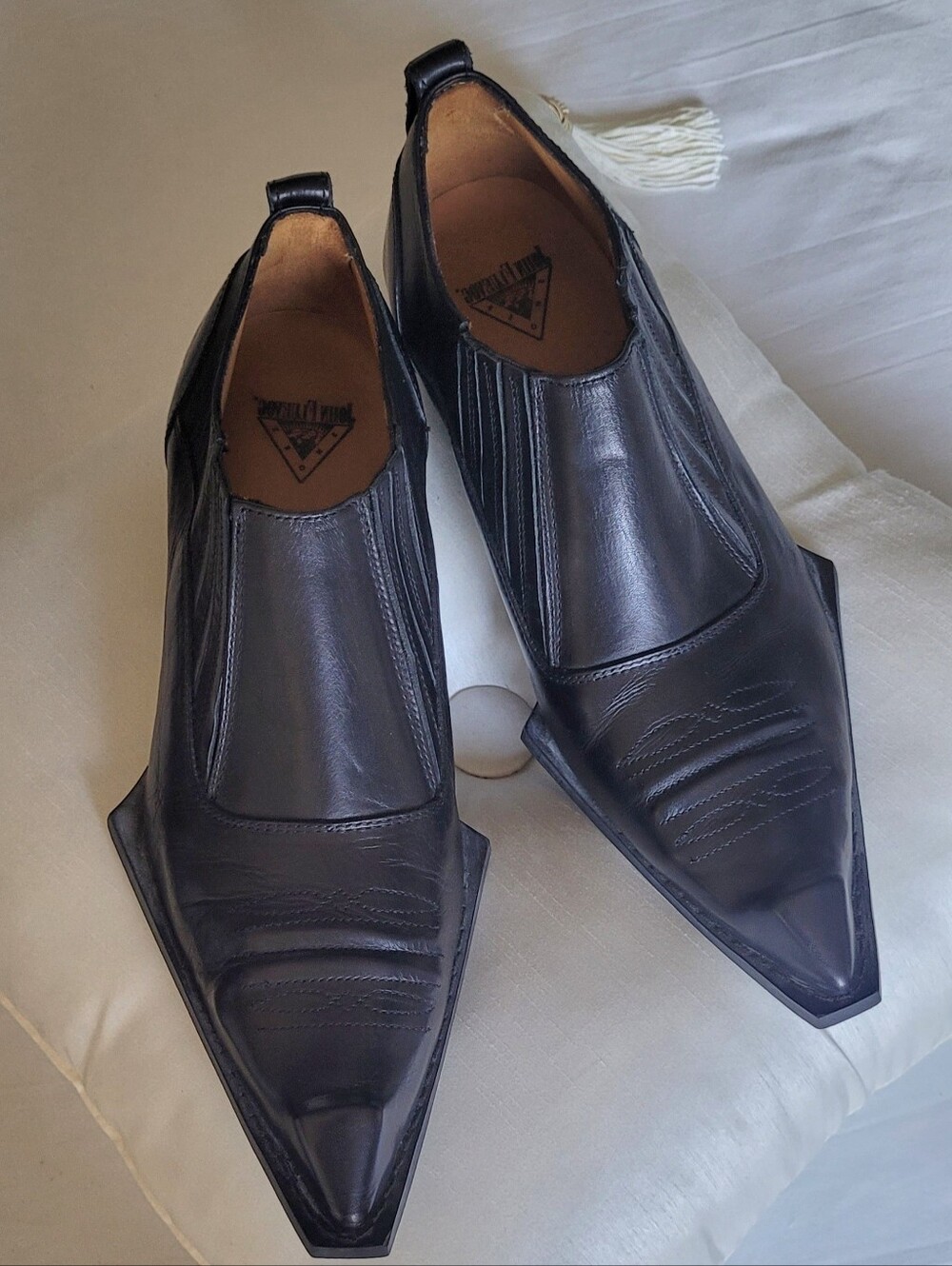 John Fluevog Black Pointed Leather Slip-On Loafers Swordfish